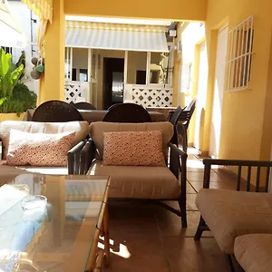https://casa-a-pie-de-playa-con-patio-zona-miramar.es-andalucia.com