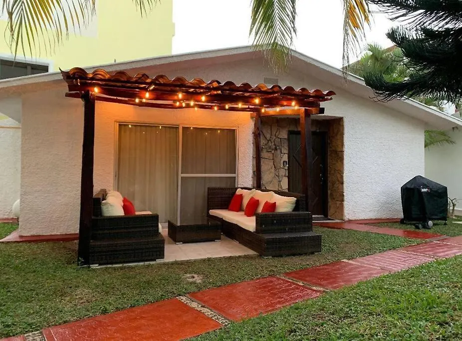 Villa en Laguna cerca del Mar Zona Hotelera Cancún México