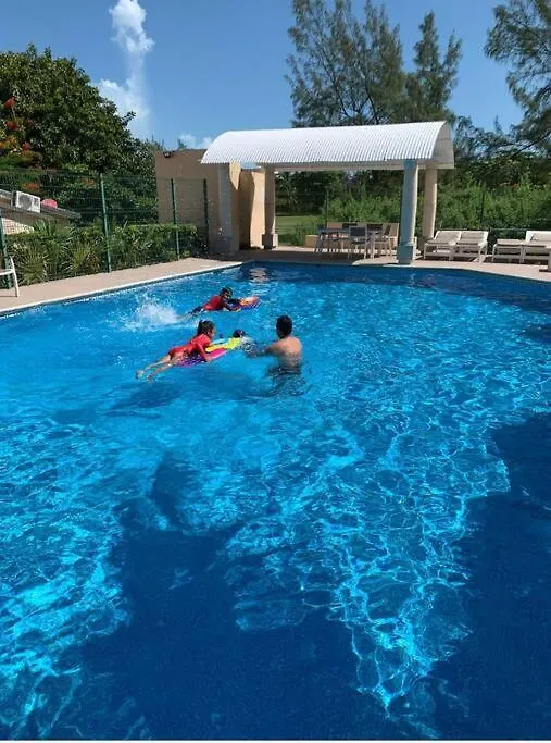 Villa en Laguna cerca del Mar Zona Hotelera Cancún 0*,  México